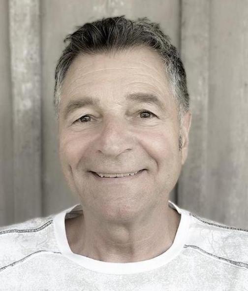 Rock Bassist Fred aus Stuttgart