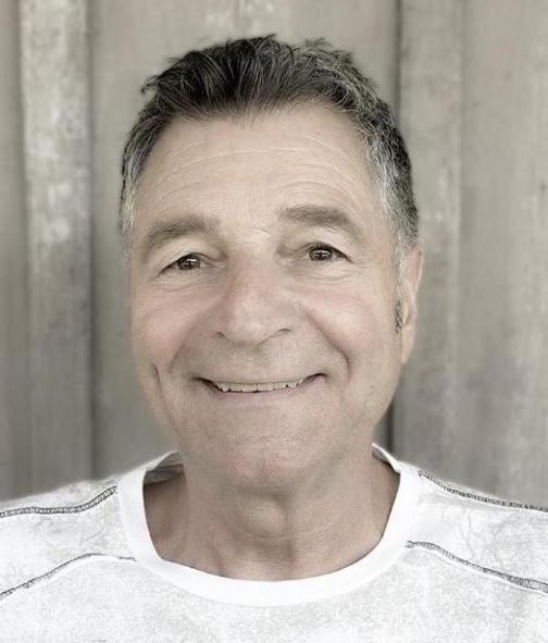 Rock Bassist Fred aus Stuttgart